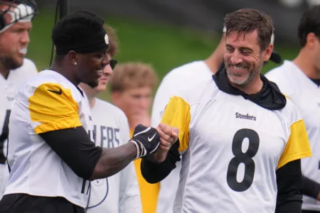 Rodgers wishes today's preseason game with Packers was in Green Bay